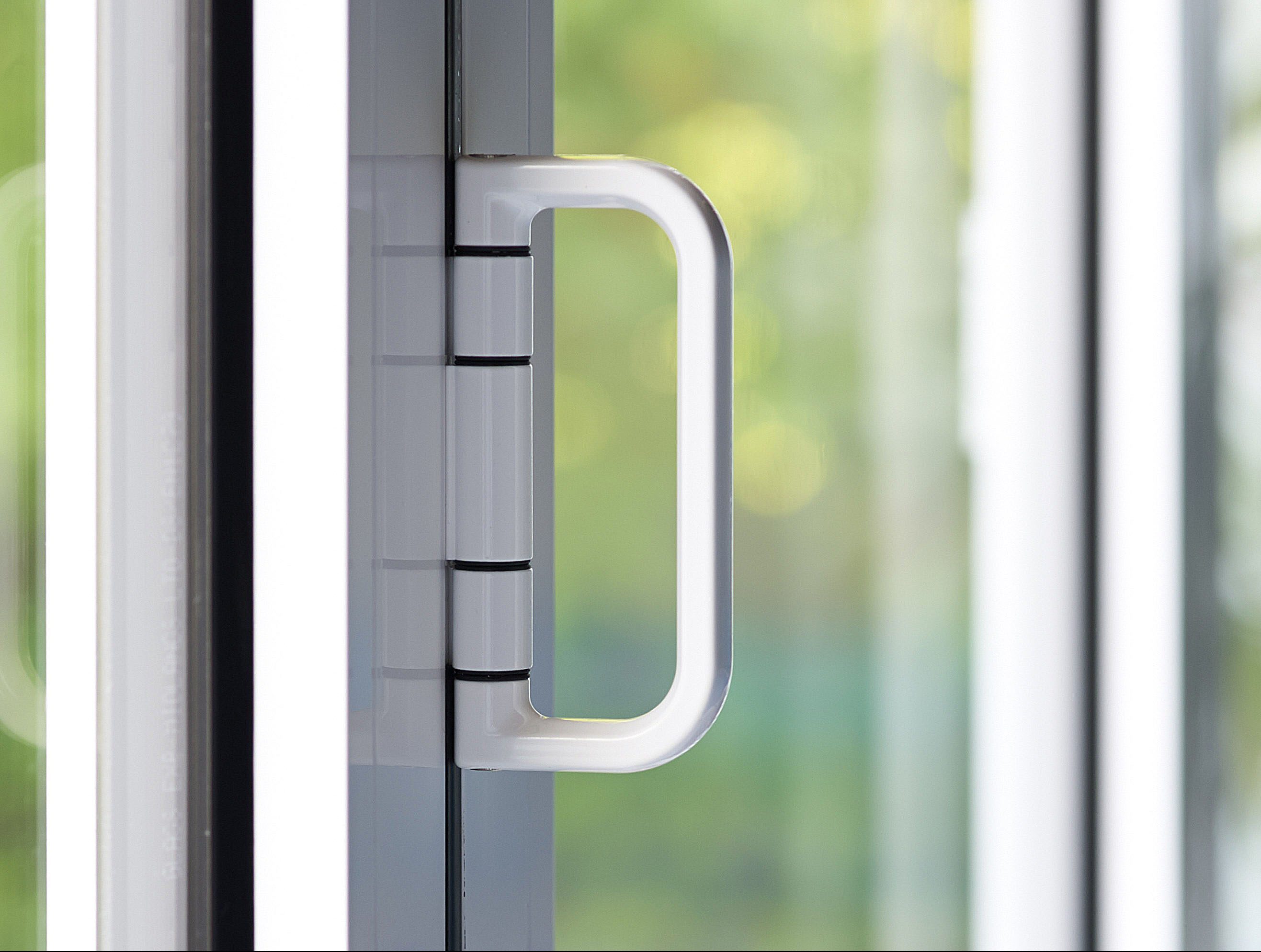 Example of the wide choice of hardware for your new bifold door installation